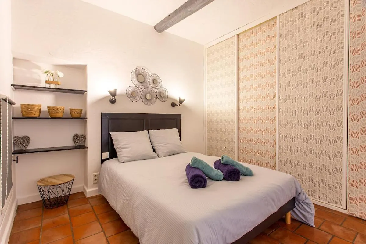 Charm Of Vieil Antibes, Quiet 2-4Pers Apartment