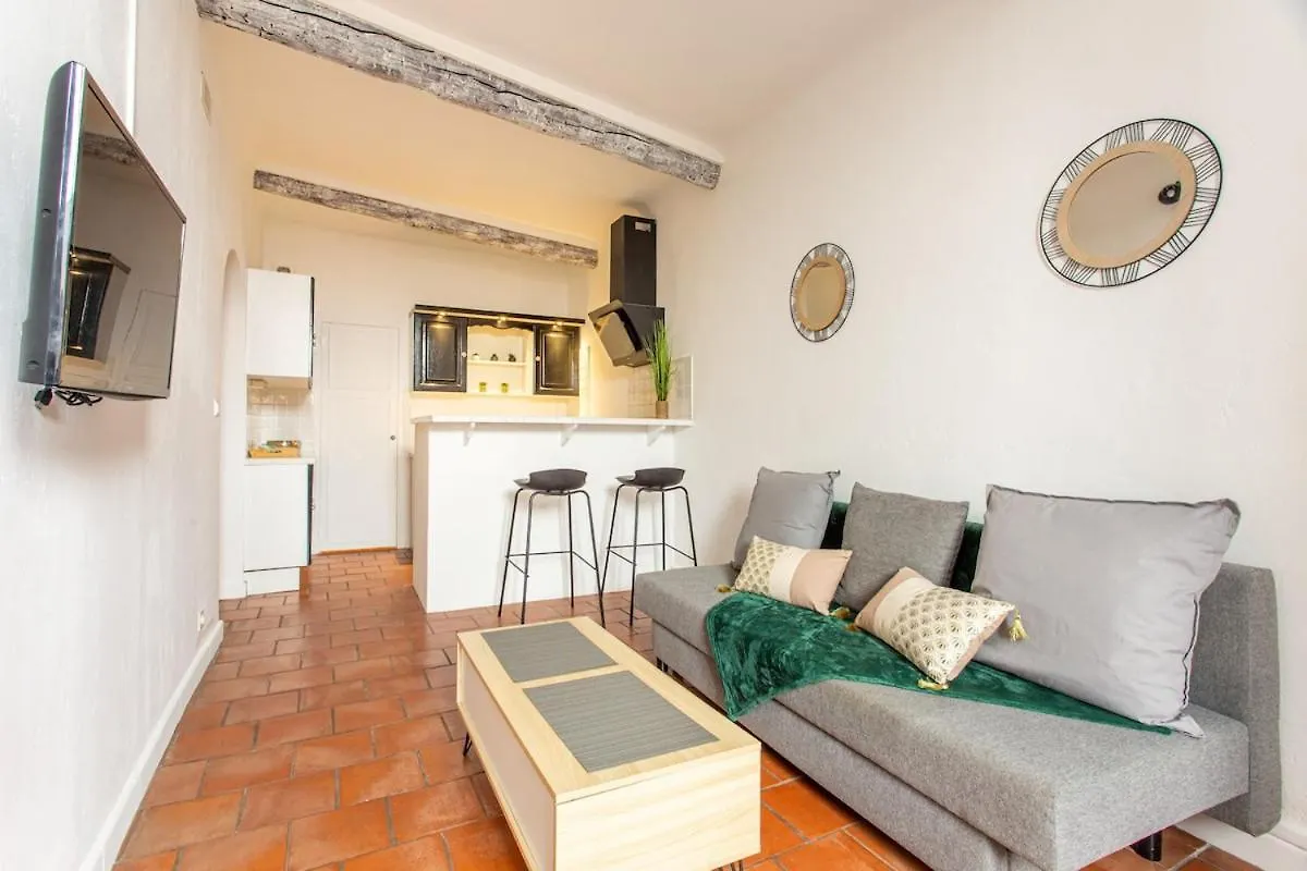 Charm Of Vieil Antibes, Quiet 2-4Pers Apartment France